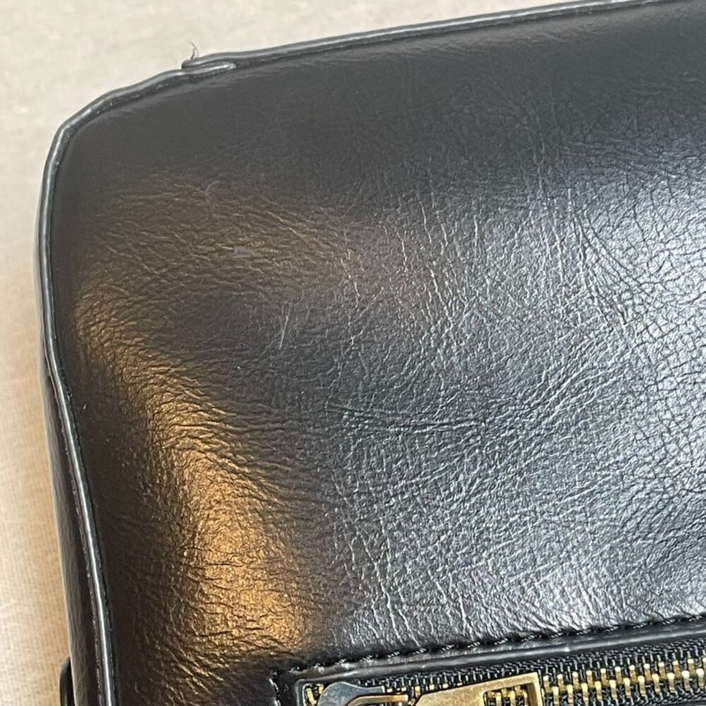 Vintage Inspired Black Vegan Leather Swing Lock Saddlebag Crossbody Purse - Picture 11 of 12